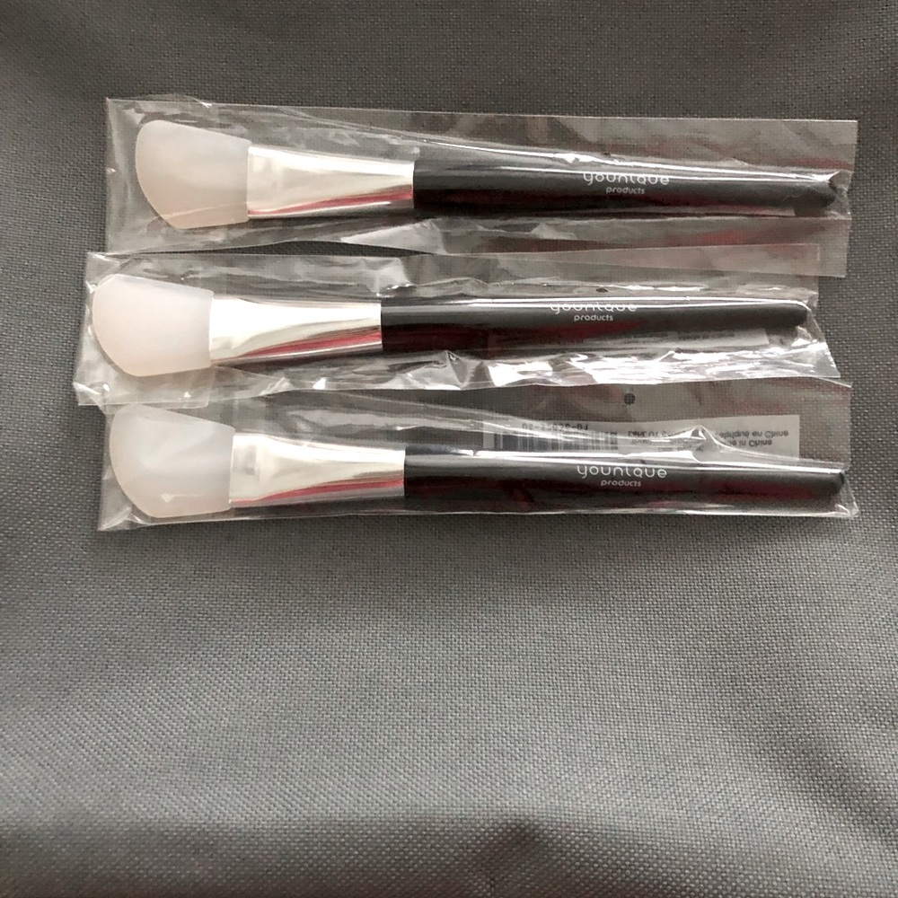 Younique Mask applicator brushes